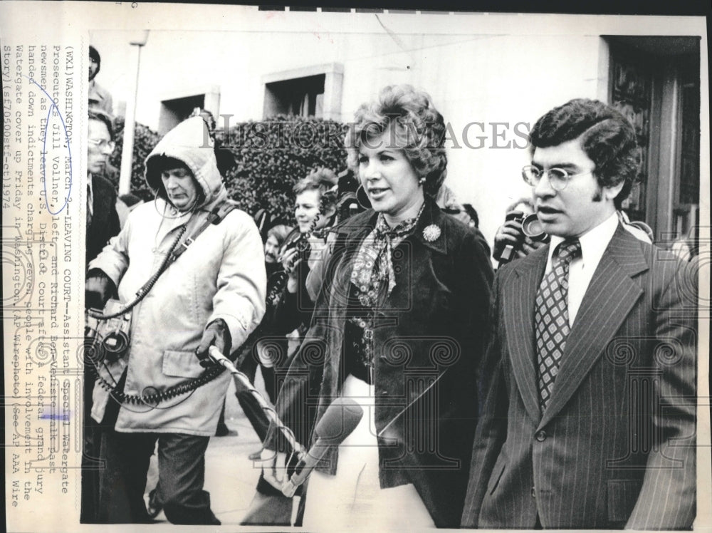 1974 Press Photo Jill Vollner (L) &amp; Richard Ben-Veniste - Historic Images