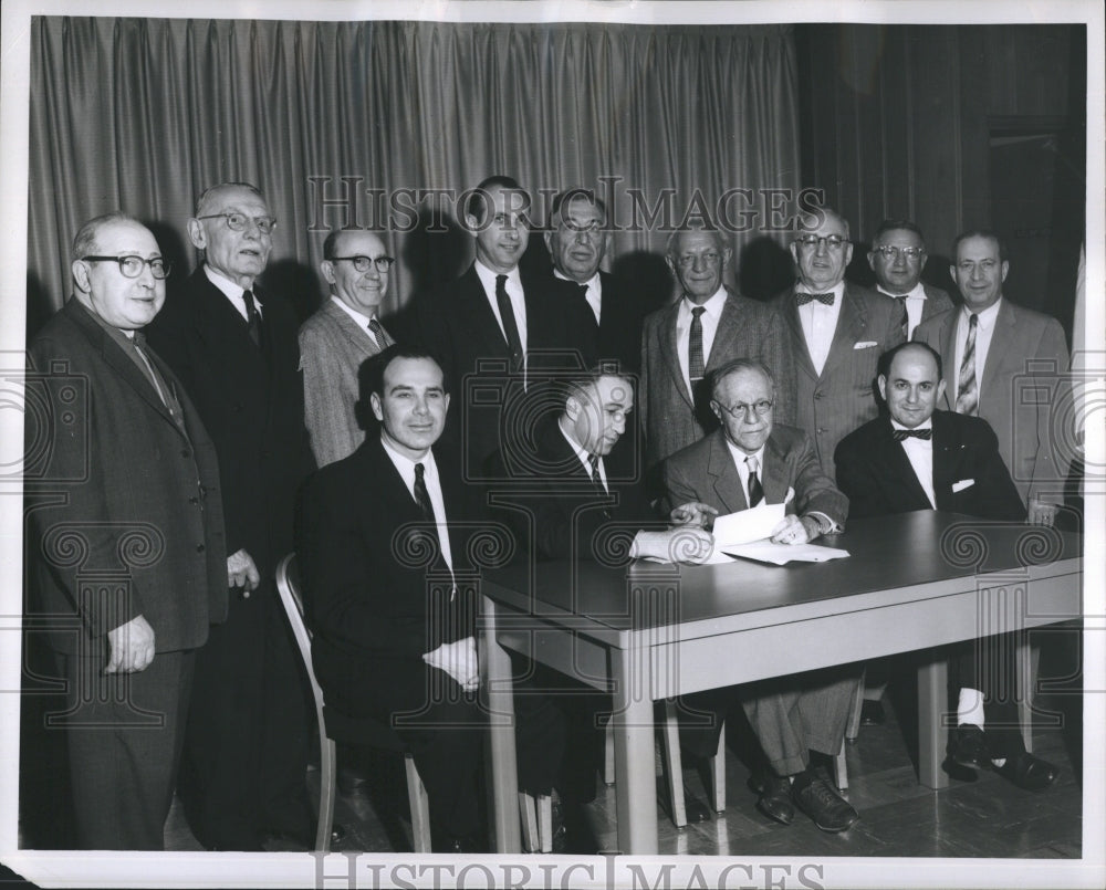 1960 Press Photo Melvin Liguma Nathan Korff Abram J Berkwitz Hyman Pike Jacob Le - Historic Images