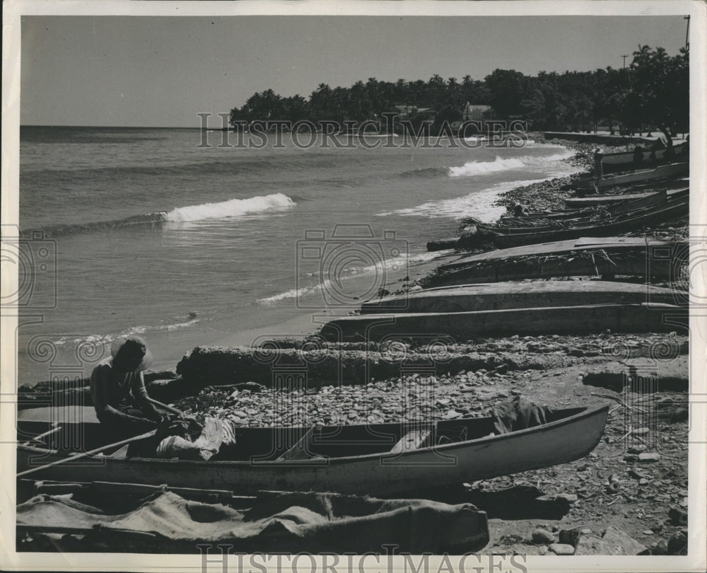 Press Photo Macuto Venezuela Fishing Dories on the Beach - Historic Images