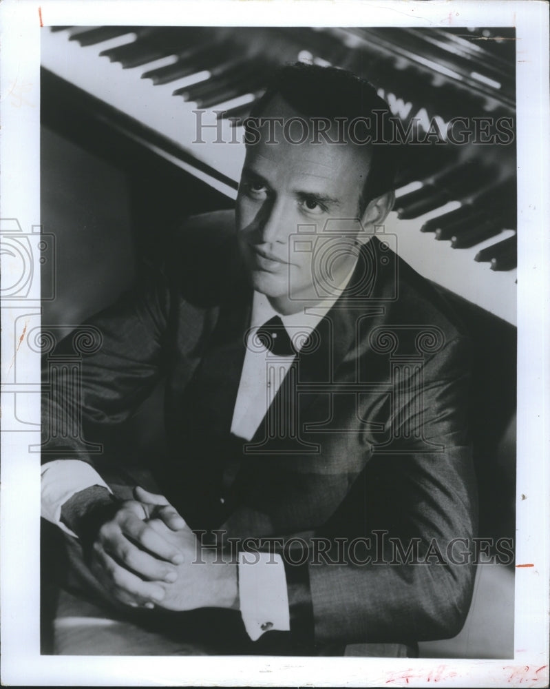 1975 Press Photo Pianist, Roger Williams - Historic Images