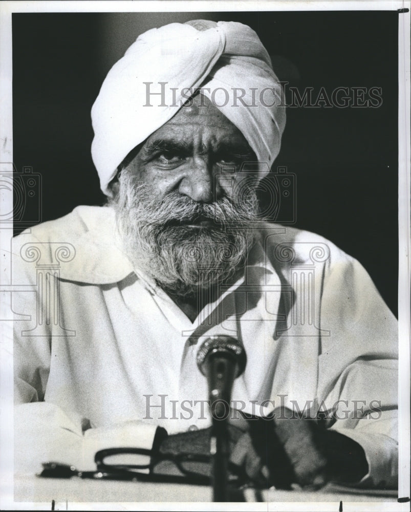 1978 Press Photo A man in Indian garments - Historic Images