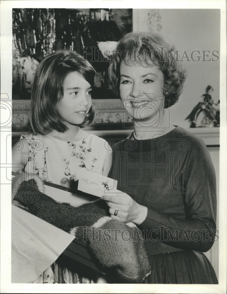 1963 Press Photo Audrey Totter &amp; Mia Totter in &quot;Our Man Higgins&quot; - Historic Images