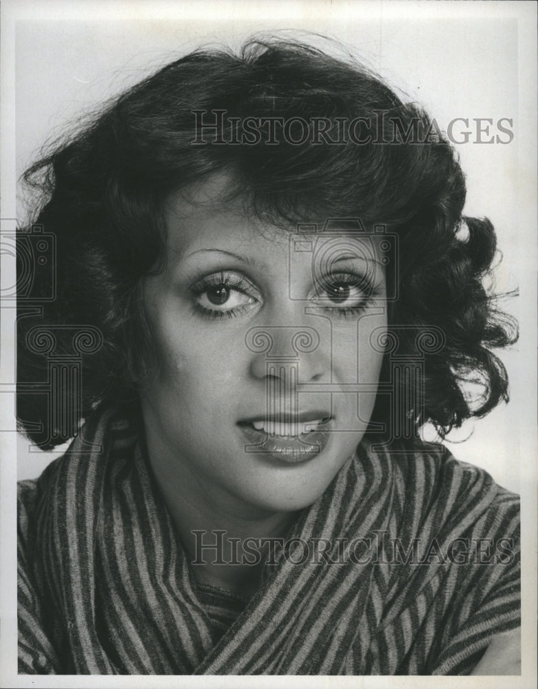 1975 Press Photo Actress Liz Torres in the television show Phyllis - Historic Images