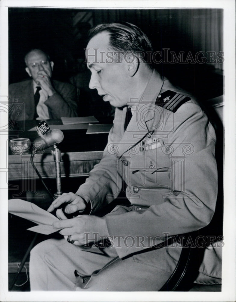 1949 Press Photo Commander Thomas D. Davies, "Truculent Turtle" - Historic Images