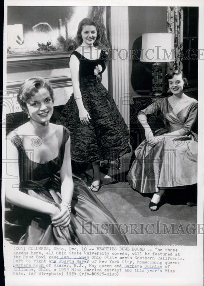 1954 Press Photo Judyth Mayer Barbara Quinlan Barbara Koch, Fashion Contestants - Historic Images