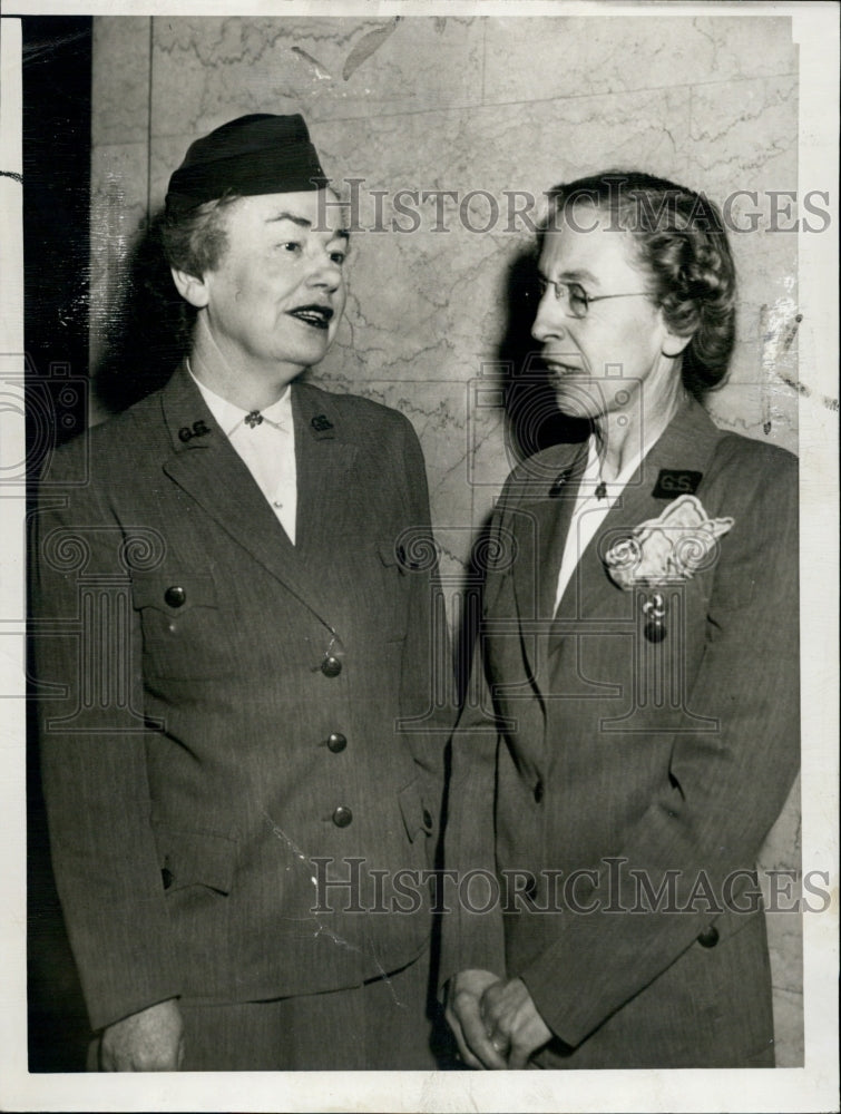 1948 Press Photo Girl Scout Leaders Ruth Henderson Mrs Charles Waghorne - Historic Images