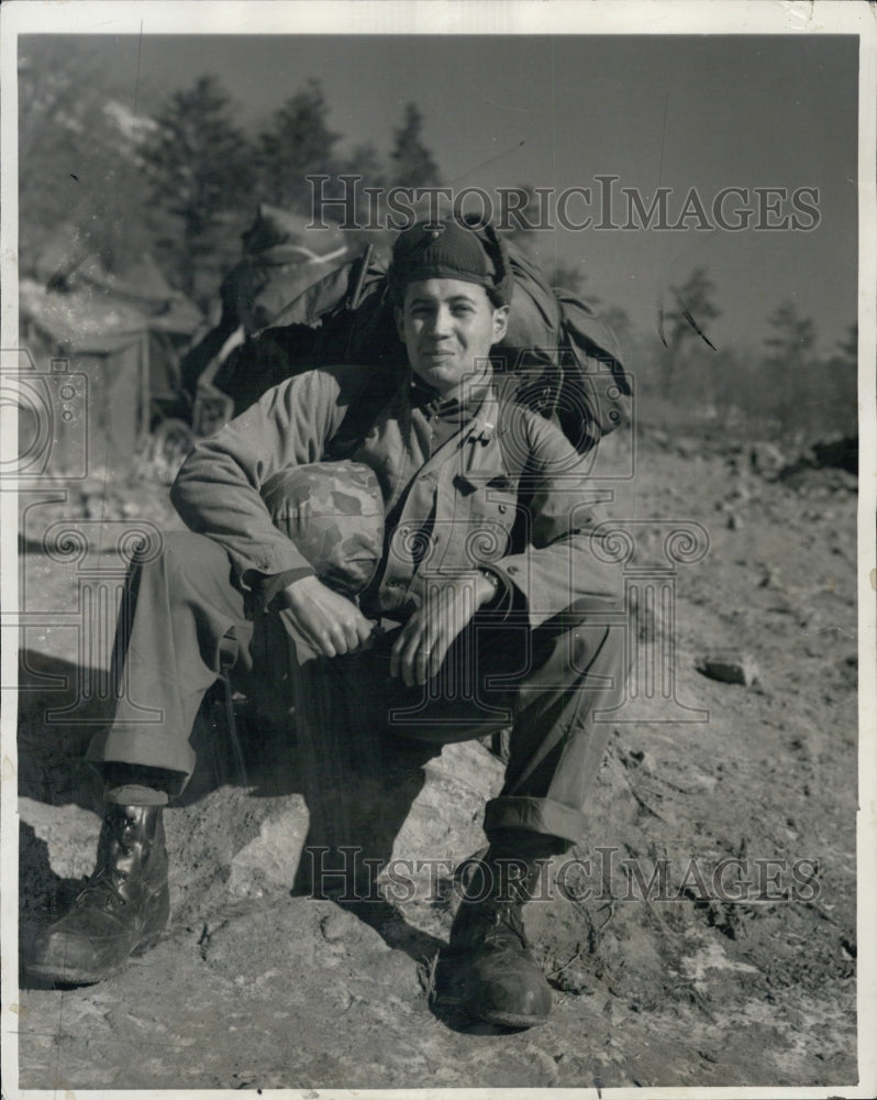 1952 Press Photo Marine Lieutenant Duncan Chaplin Korean War - Historic Images