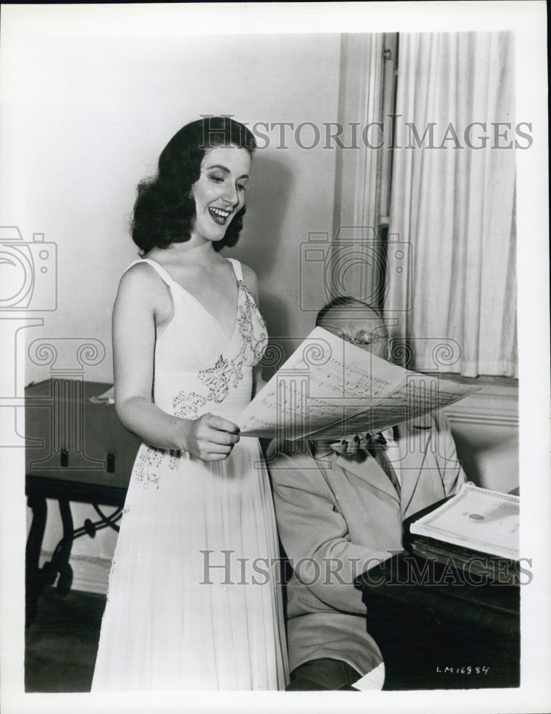 1950 Press Photo Entertainer, Teresa Celli - Historic Images