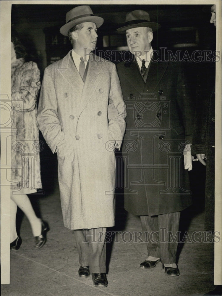 1943 Press Photo Joseph Davies, and Thomas Sullivan Fuel Conservation and Admin. - Historic Images