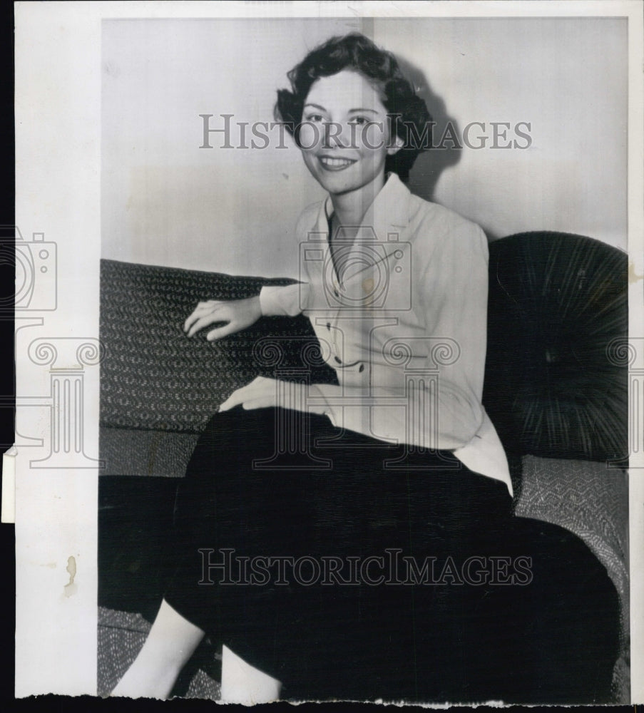 1948 Press Photo Mrs William Randolph Hearst Jr - Historic Images