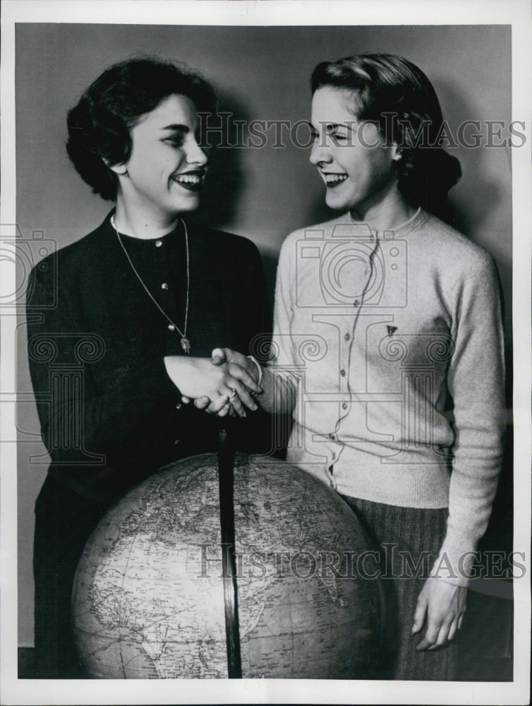 1953 Press Photo Mary Louise Eisenhower &amp; Mary Churchill Related to Namesakes - Historic Images