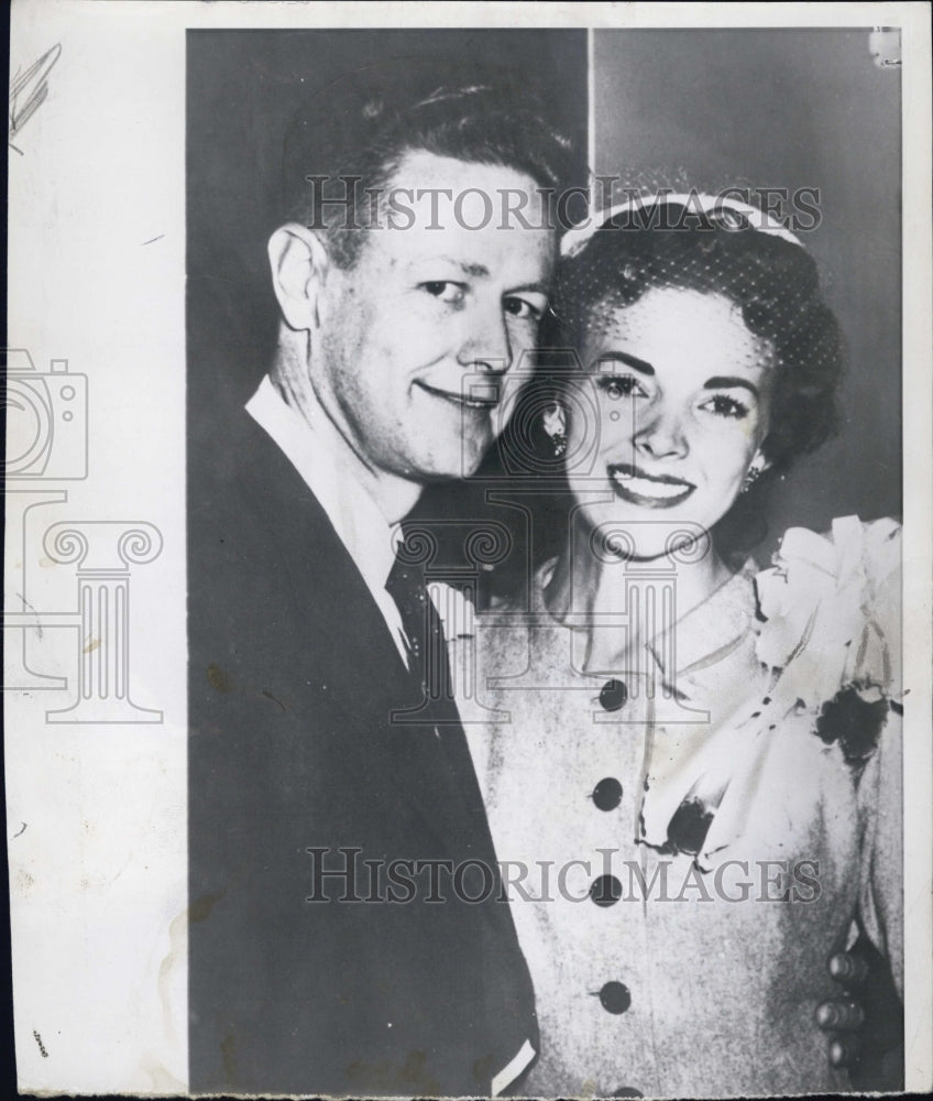 1953 Press Photo Actress Madge Meredith wed Dr Charles Corley after 2yrs prison - Historic Images