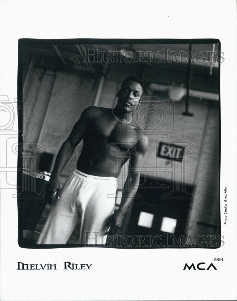 Press Photo Melvin Riley American R&amp;B band from Flint, Michigan. - Historic Images