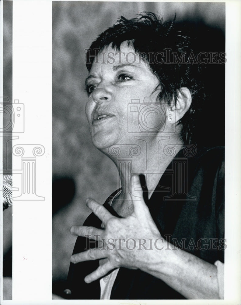 1994 Press Photo American journalist Linda Ellerbee - Historic Images