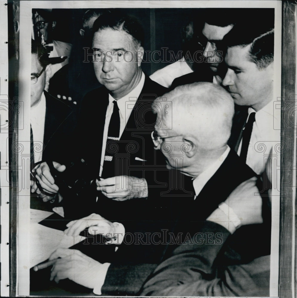 1956 A picture of Oville Hodge - Historic Images