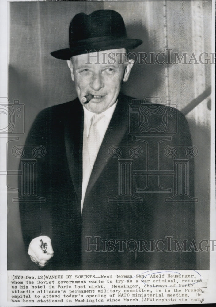 Press Photo West German Gen. Adolph Heusinger at hotel in Paris - Historic Images