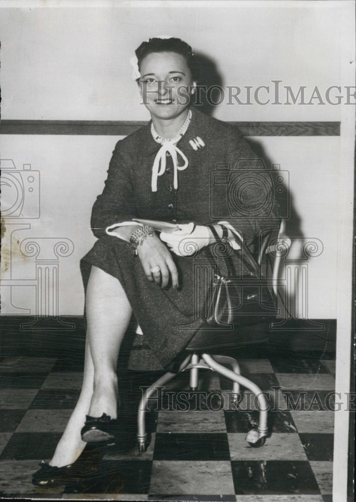 1955 Press Photo Mrs Maria Thresa Heap widow of musician Eddie Duchin - Historic Images