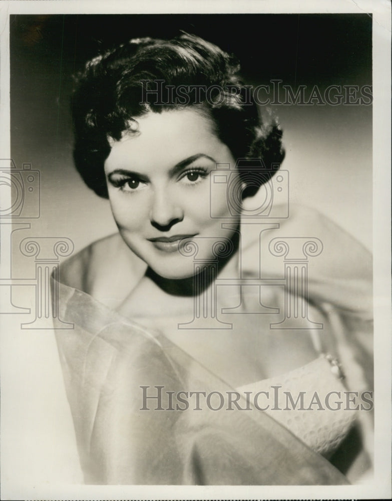 1957 Press Photo Canada-born songstress Mae Sagan &quot;The Big Payoff&quot; - Historic Images