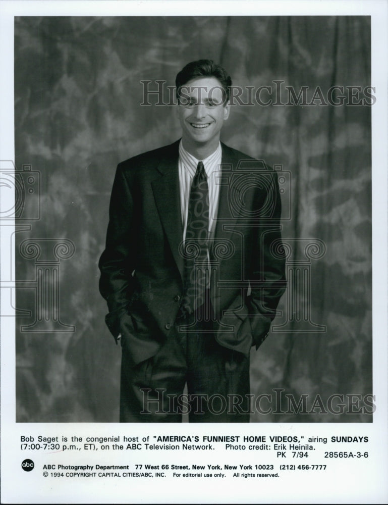 1994 Press Photo Bob Saget of &quot;America&#39;s Funniest Home Videos&quot; - Historic Images