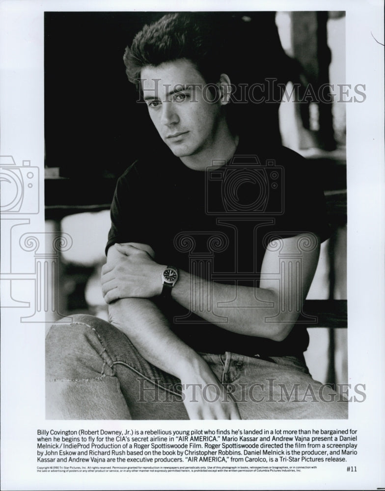 1997 Press Photo Robert Downey, Jr. in &quot;Air America&quot; - Historic Images