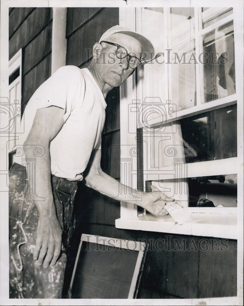 1958 Press Photo Frank Alexander Stephenson, seek for mission brother. - Historic Images