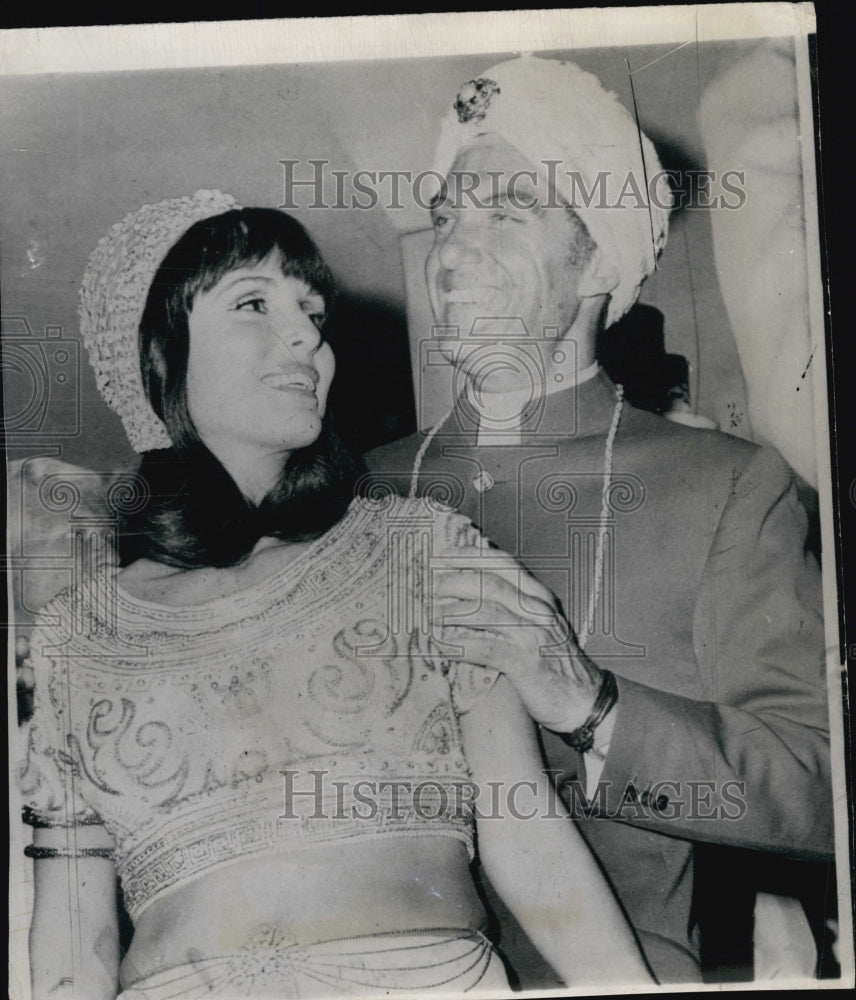 1968 Press Photo Actor Robert Stack and wife Rosemarie - Historic Images