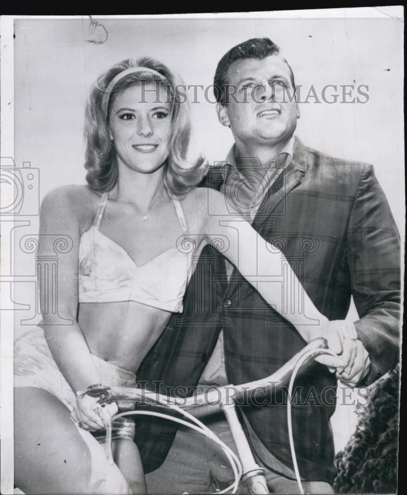 1963 Press Photo Meredith MacRae and Jody McCrea - Historic Images