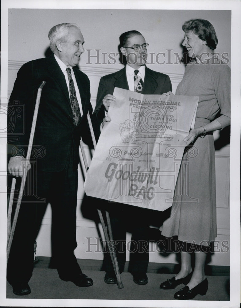 1955 Mrs Christian Herter Receives Goodwill Bag From Lawrence Litch - Historic Images