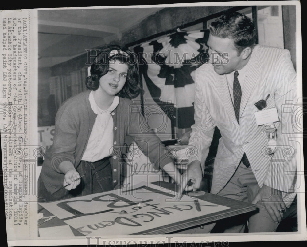 1964 Press Photo Luci Baines Johnson At Young Democrats Club With Albert House - Historic Images