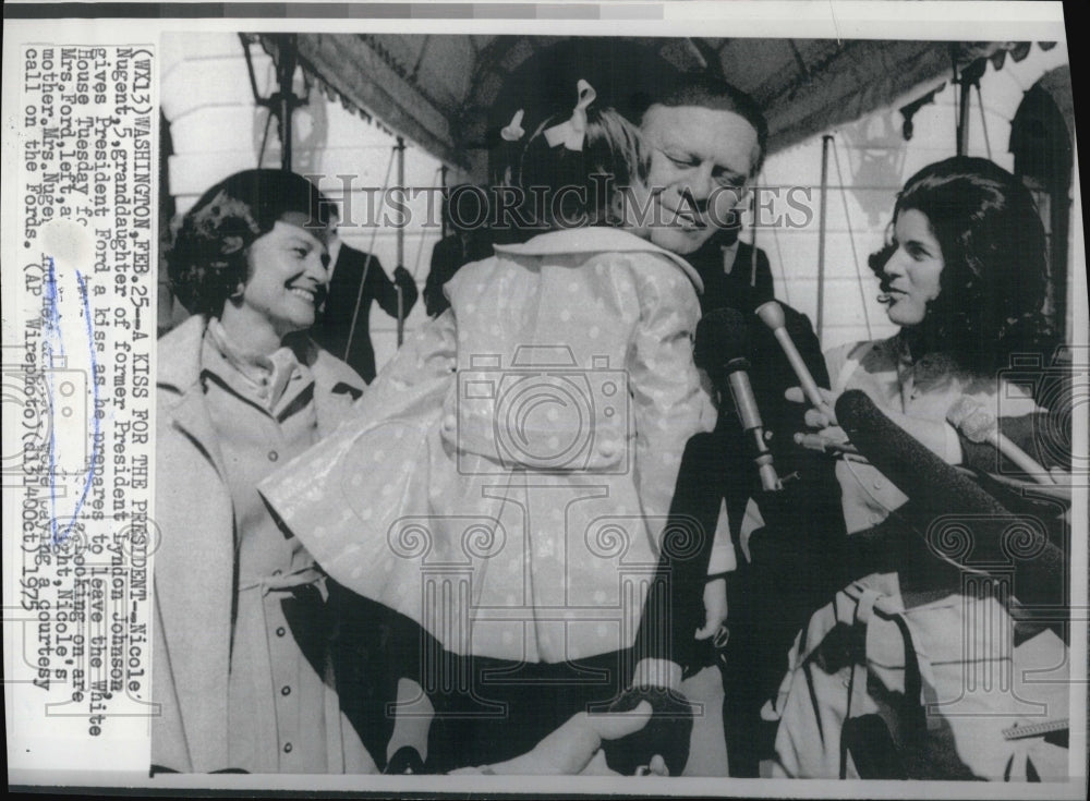 1975 Press Photo Nicole Nugent and President Ford - Historic Images