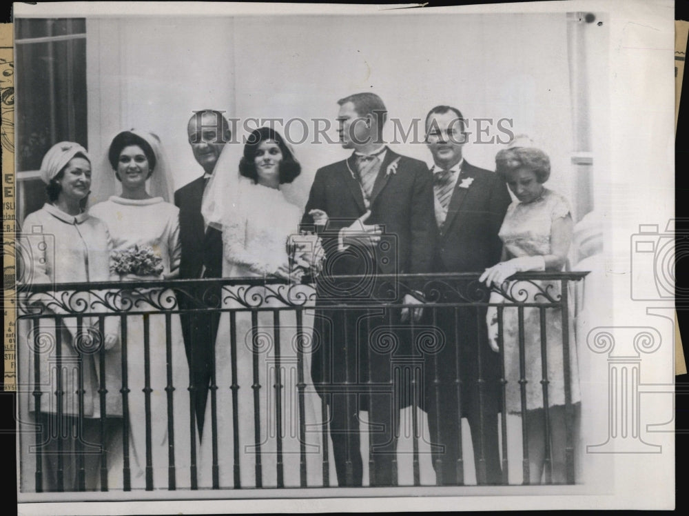 Press Photo Pat, Luci On White House Balcony With Family Members - Historic Images