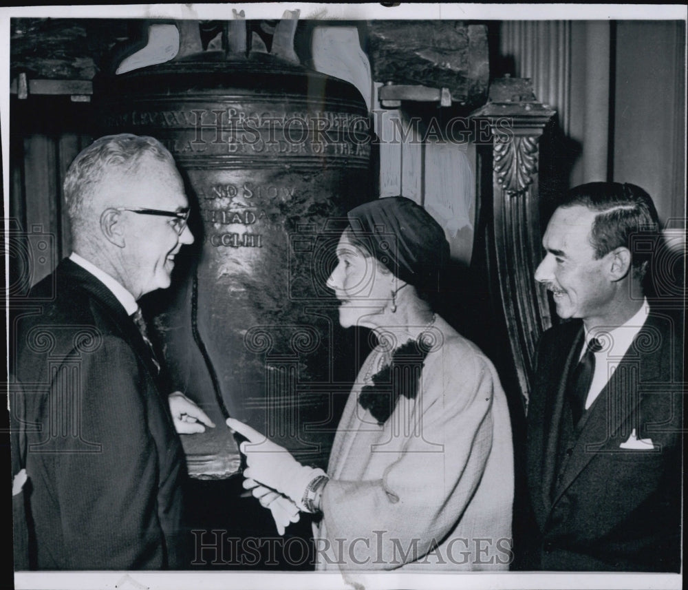 1963 Grand Duchess Charlotte & Mayor James Tate - Historic Images