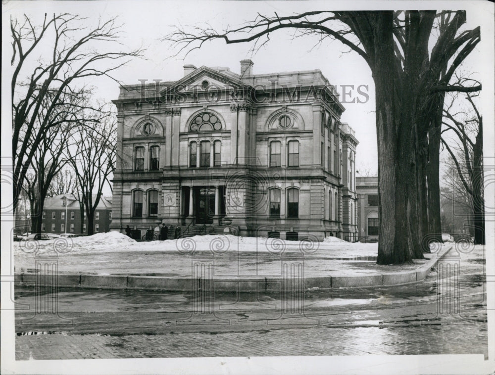 1944 Press Photo The Pittsfield court House - Historic Images