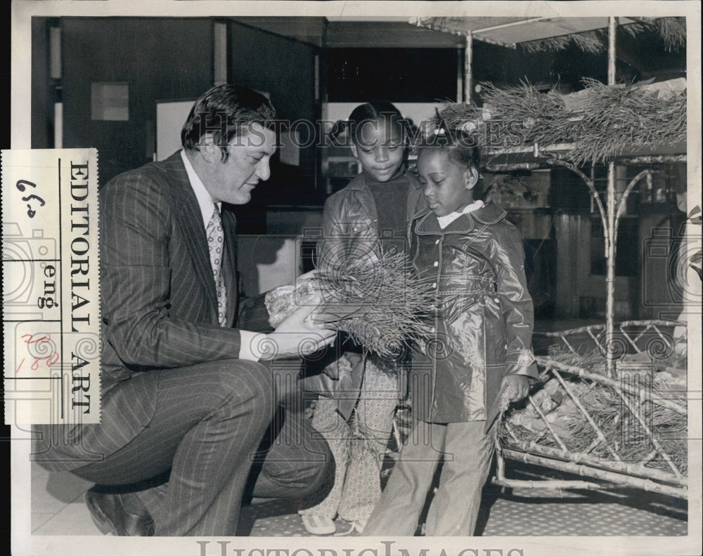 1973 Press Photo Arthur Brownell Commissioner Of Natural Resources - Historic Images