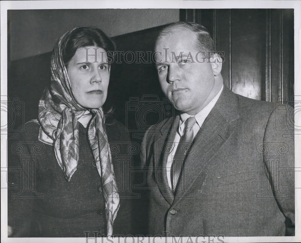 1959 Press Photo Attorney George Foley Jr Andrea Bruce ex-TV model charged bad - Historic Images