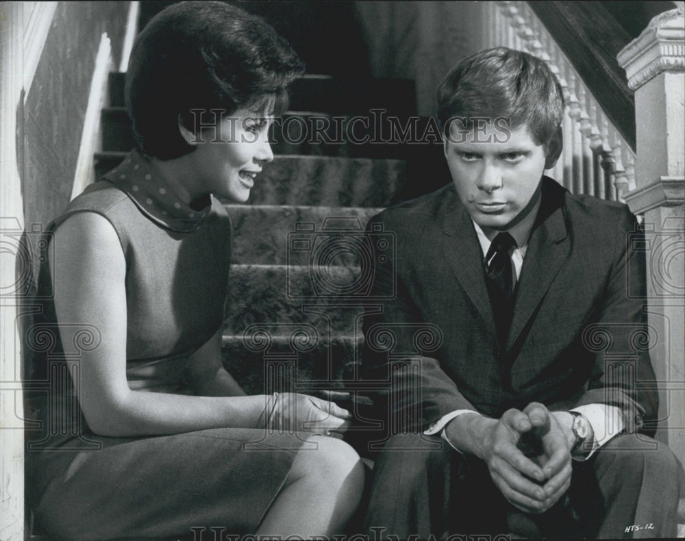 Press Photo Robert Morse and Michele Lee in &quot;How To Succeed in Business&quot; - Historic Images