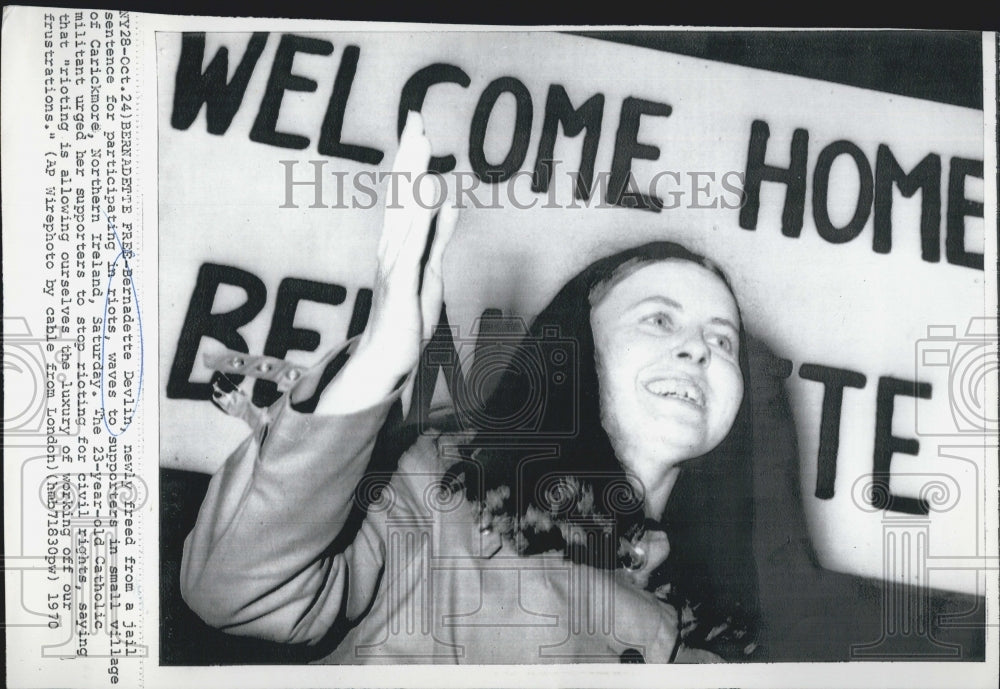 1970 Press Photo Bernadette Devlin, newly freed from a jail sentence - Historic Images