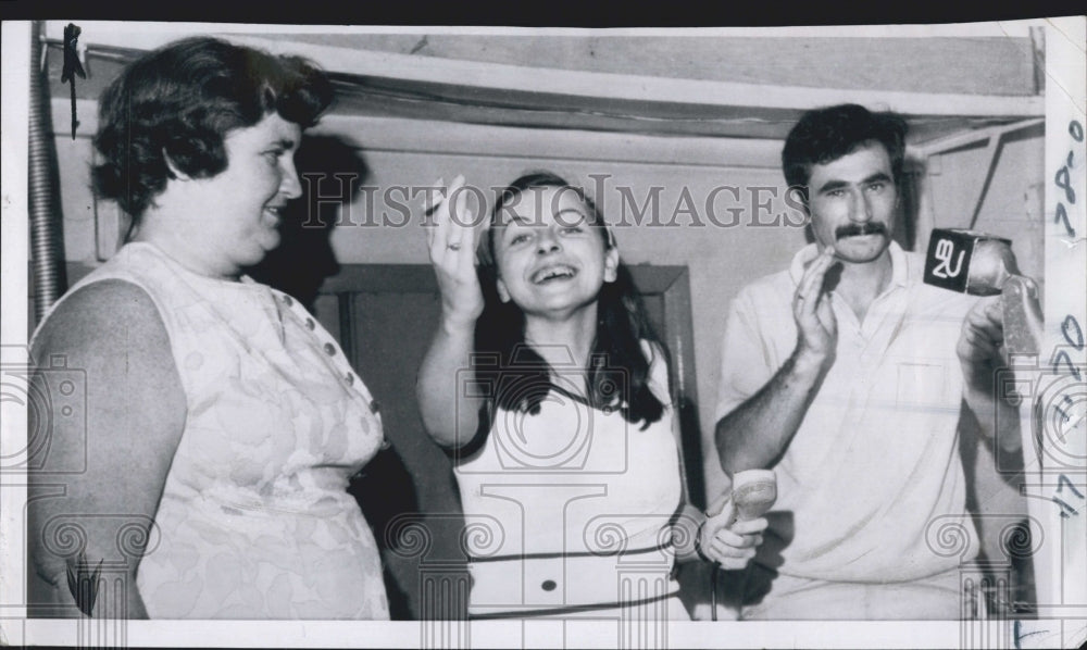 1969 Press Photo Bernadette Devlin After Addressing Fund Rally In New York - Historic Images