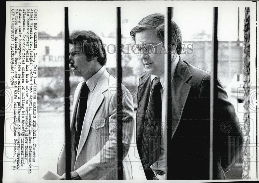 1974 Press Photo Claudius James Giesick Jr. at Central Lockup in New Orleans - Historic Images