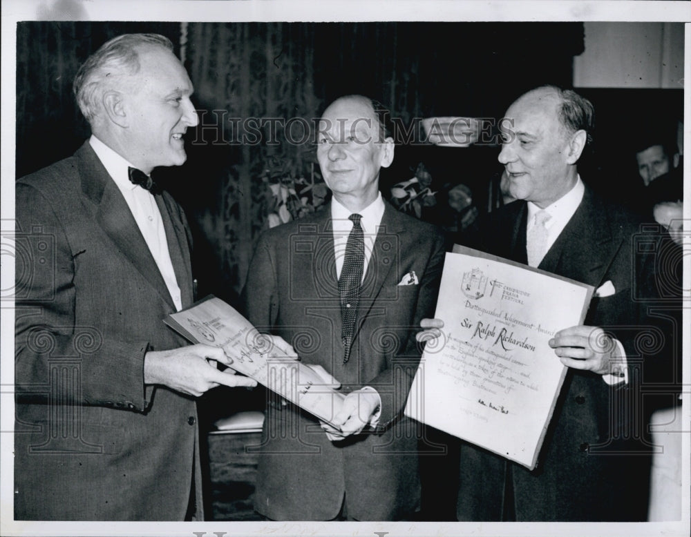 1963 Press Photo William Hunt, Sir John Gielgud, Sir Ralph Richardson - Historic Images