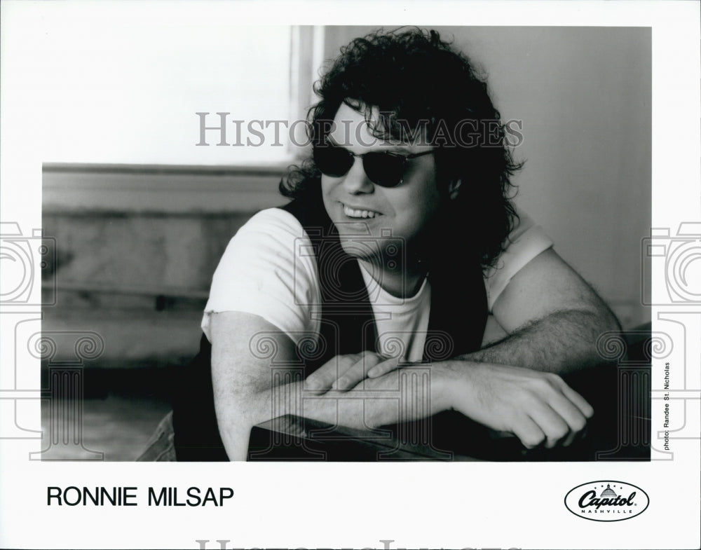 Press Photo Ronnie Milsap - Historic Images