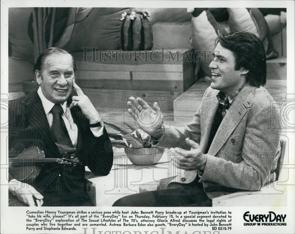 1979 Press Photo Comedian Henny Youngman &amp; host JB Perry - Historic Images