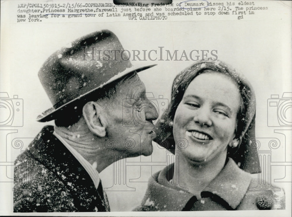 1966 Press Photo King Frederik and daughter Princess Margrethe - Historic Images
