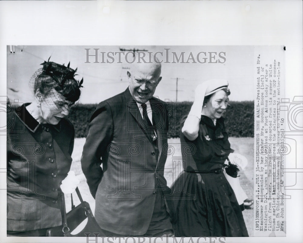 1960 Pres. and Mrs. Eisenhower with Mrs. Gordon Moore - Historic Images