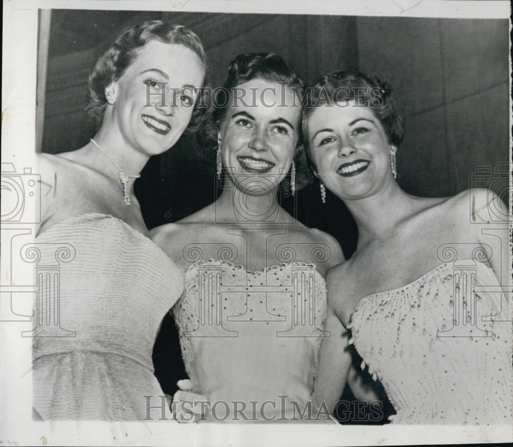 1954 Press Photo Maid of Cotton Beverly Louise Pack of Texas - Historic Images