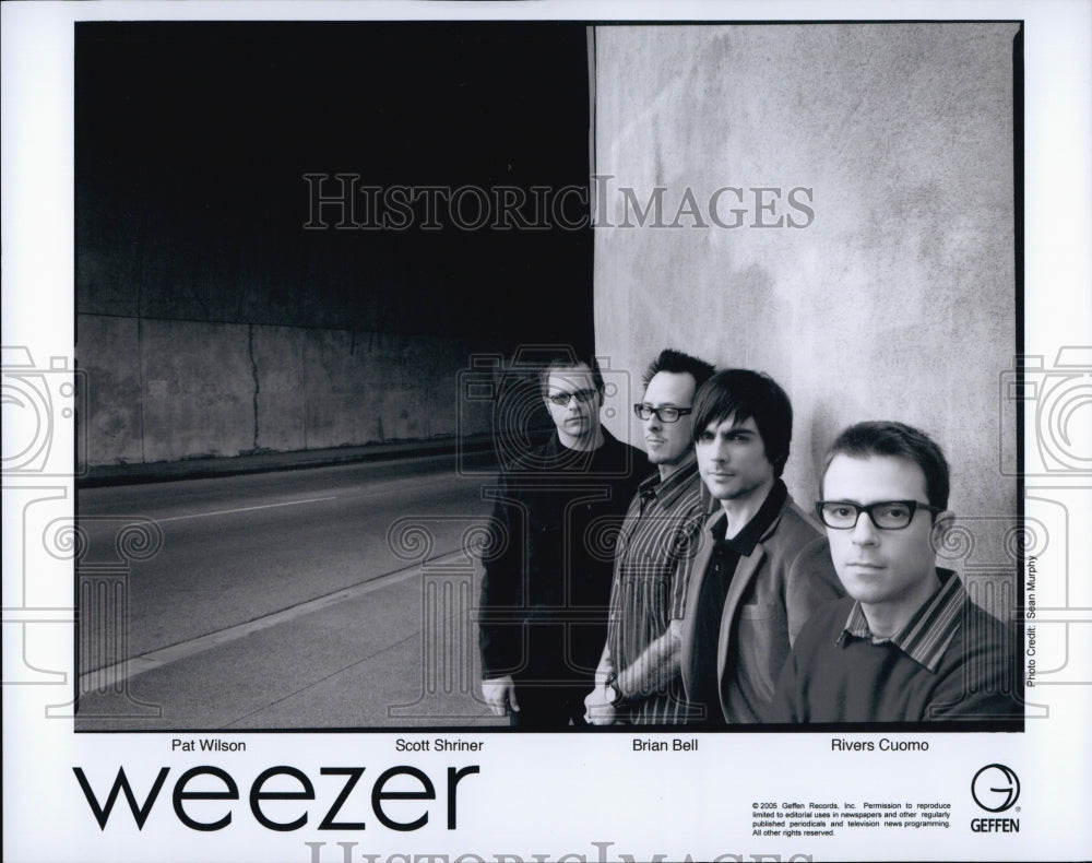 2005 Press Photo Music Group &quot;Weezer&quot; - Historic Images