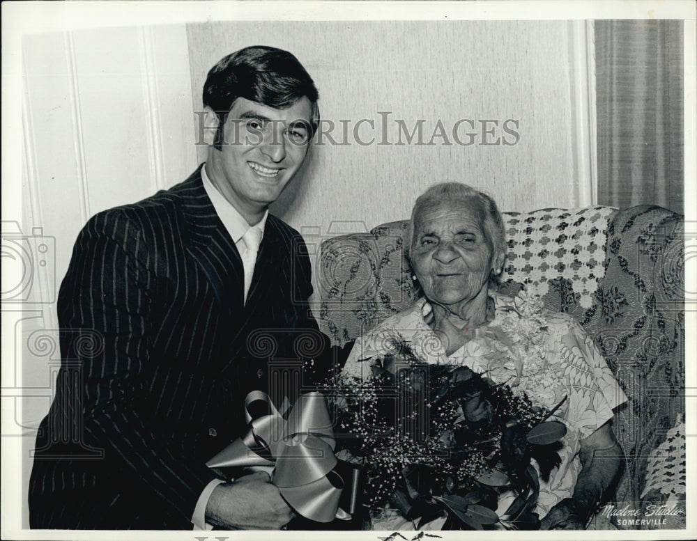 1970 Press Photo John Makaredes & Angela Rosa De george - Historic Images