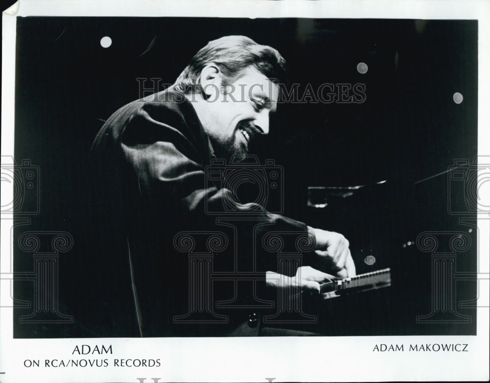 Press Photo Pianist Adam Makowicz on RCA Novus records - Historic Images