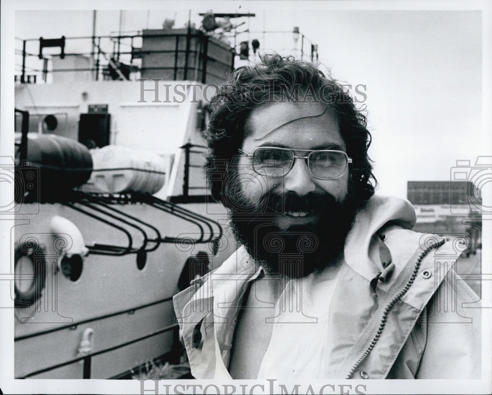 Press Photo Jim Kosalos,Gen Mgr of Intl Sub Tech - Historic Images