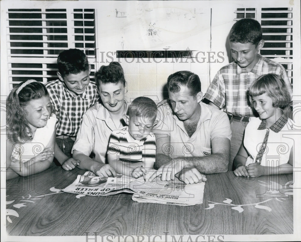 1961 Press Photo PP Contest Winner Bernard Devlin Jennie Paul Berbard Frank - Historic Images